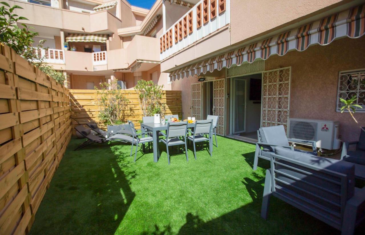 Le Ptit Max Centre Ville - Terrasse Sainte-Maxime Exterior foto