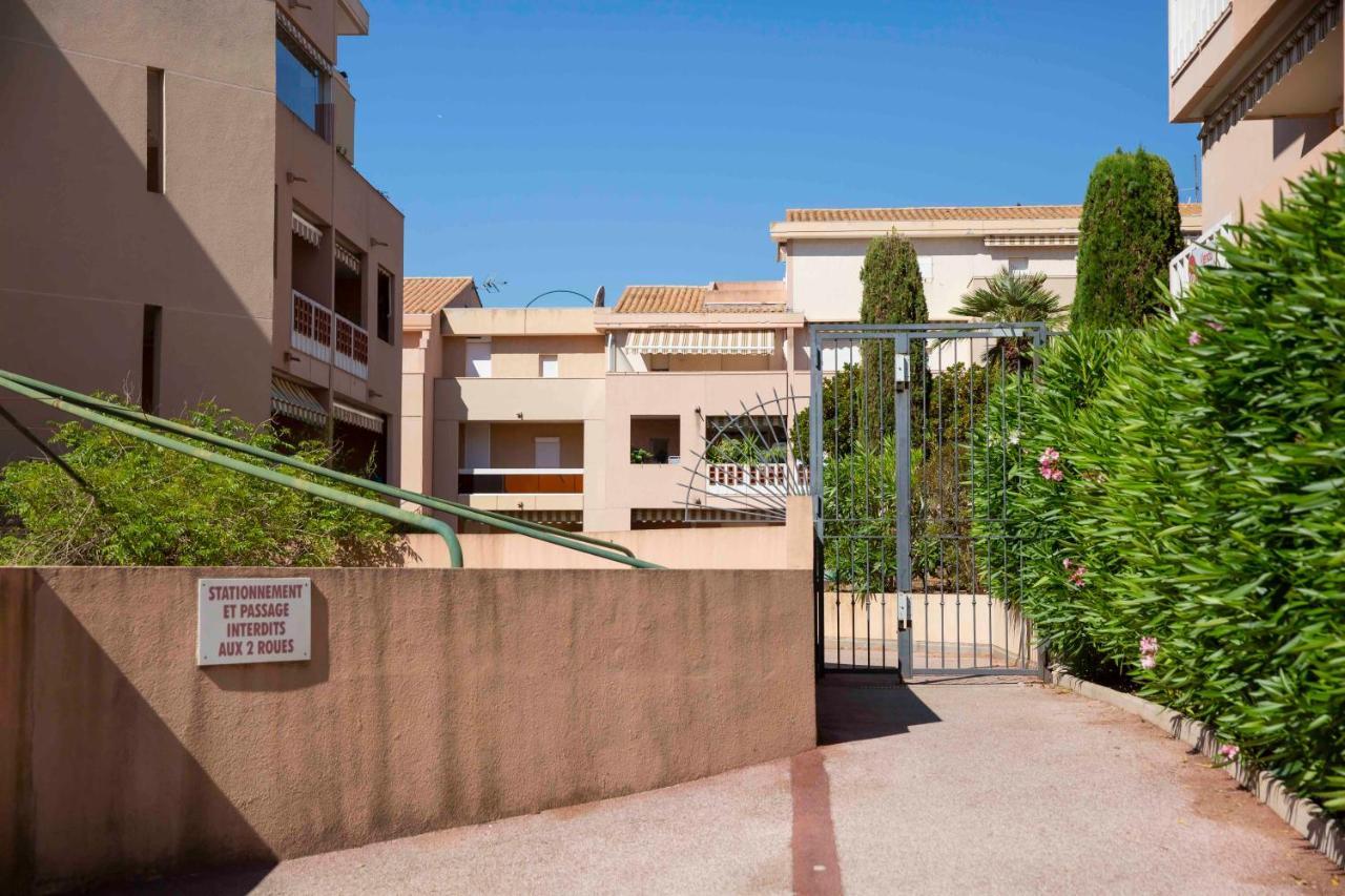 Le Ptit Max Centre Ville - Terrasse Sainte-Maxime Exterior foto